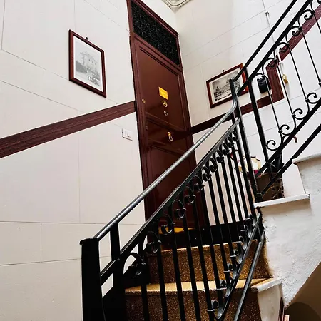 Pindemonte Pomelia Palermo